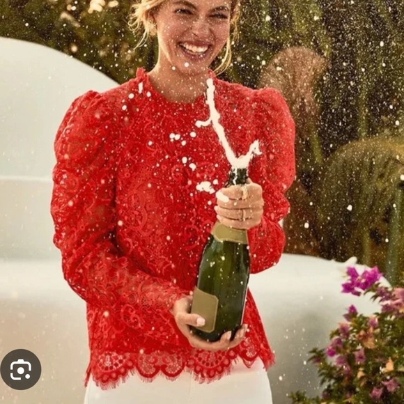 Lilly Pulitzer Tops - Lilly Pulitzer Averi Long Sleeve Lace Top Size Small